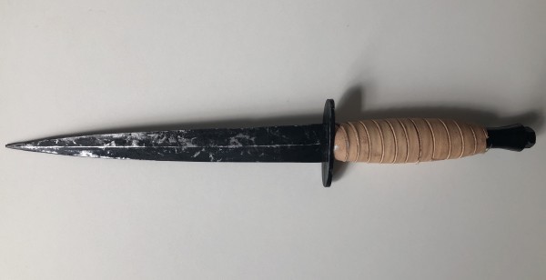 LEATHER GRIP FAIRBAIRN SYKES KNIFE D017B2